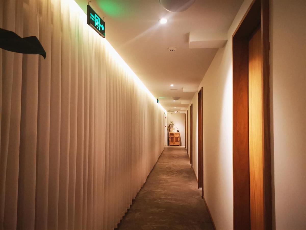 Moonlight Hotel Chengdu Exterior photo